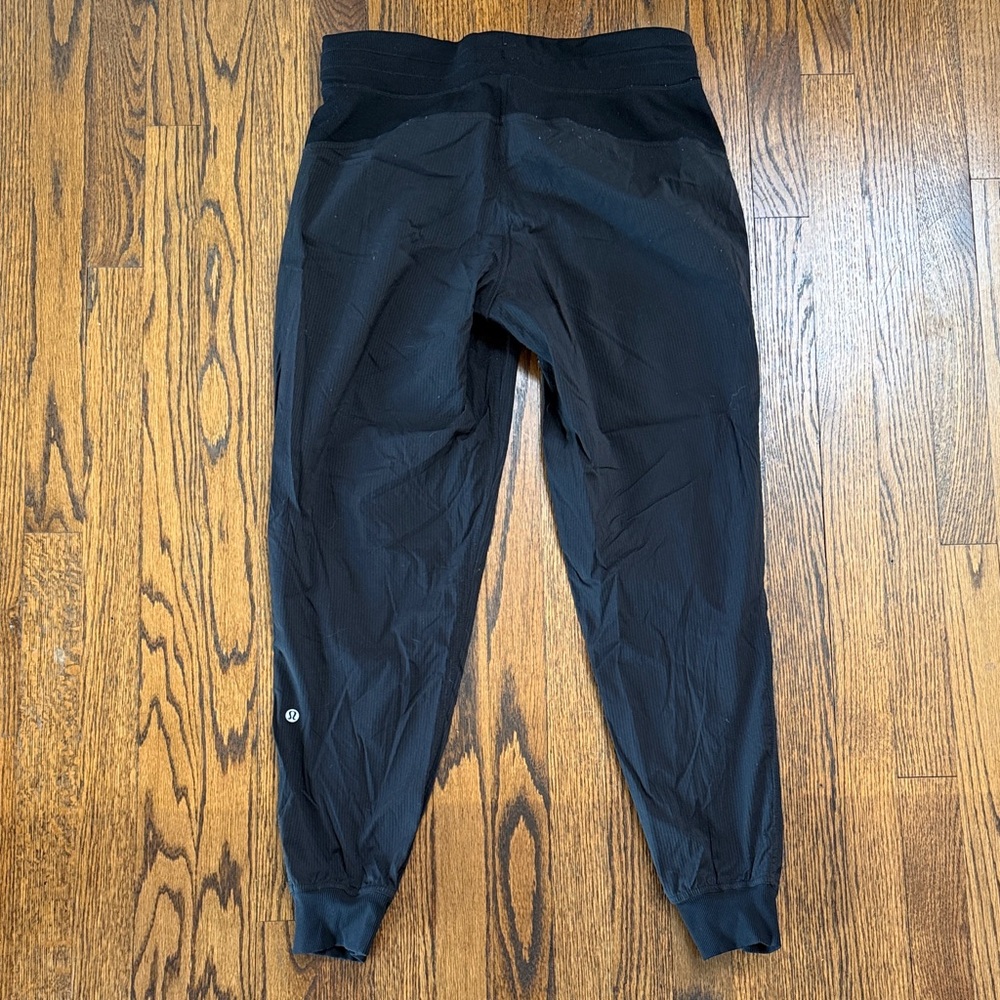 B36 lululemon athletica Black Women's 8 Jogger Pants Activewear - Picture 3 of 8